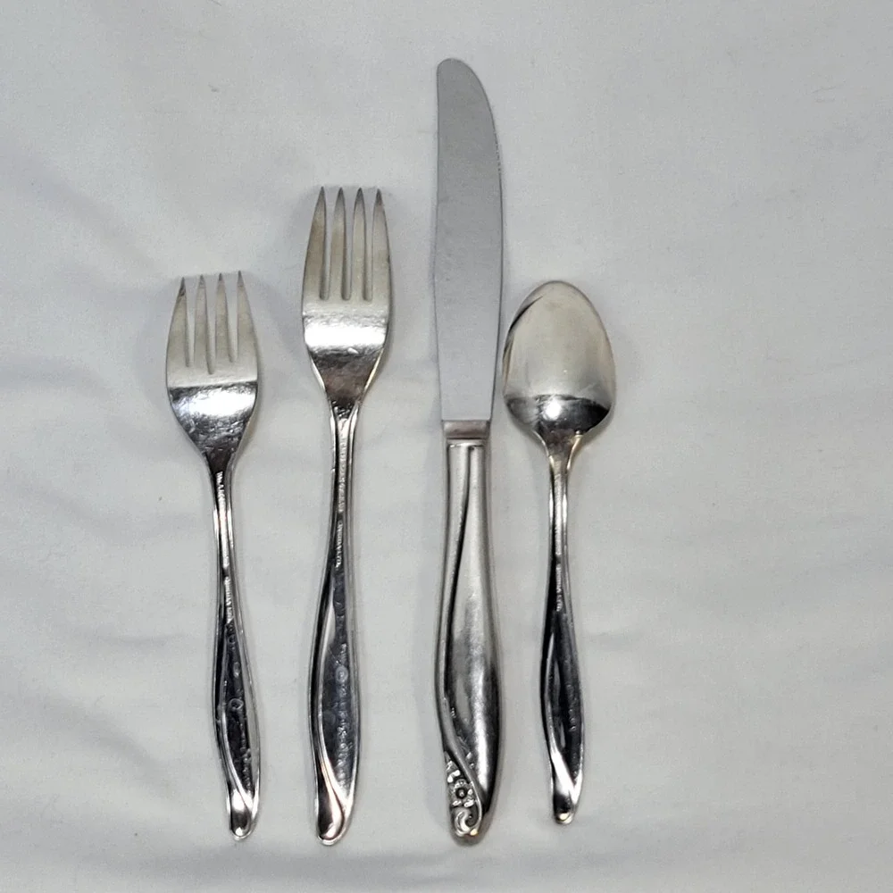 Oneida Community Morning Star Stainless Flatware 4 Piece Place Setting Set